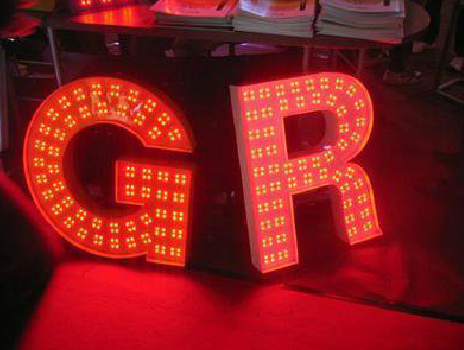 炉霍LED发光字常见的安装误区。